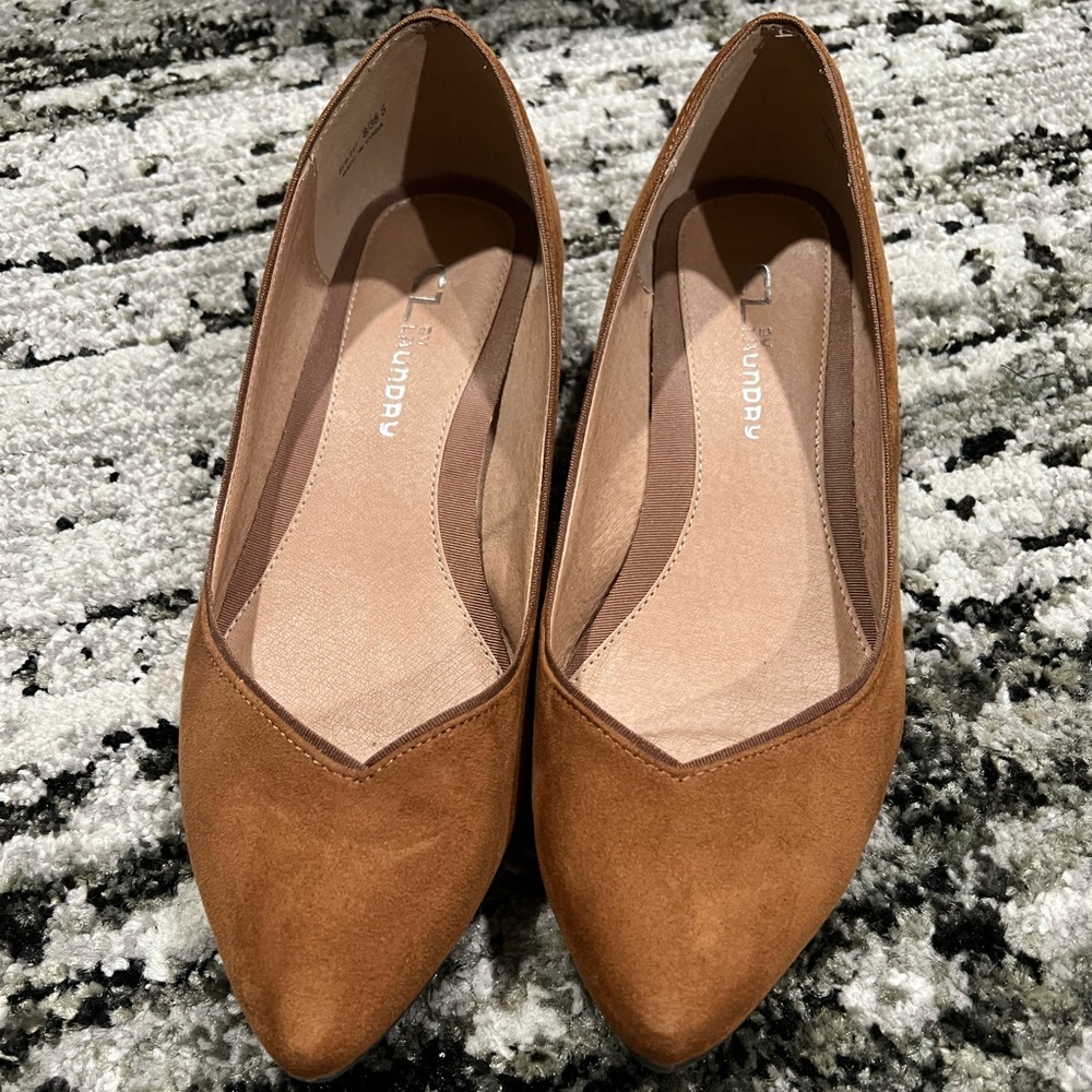 Chinese Laundry Tan Flats